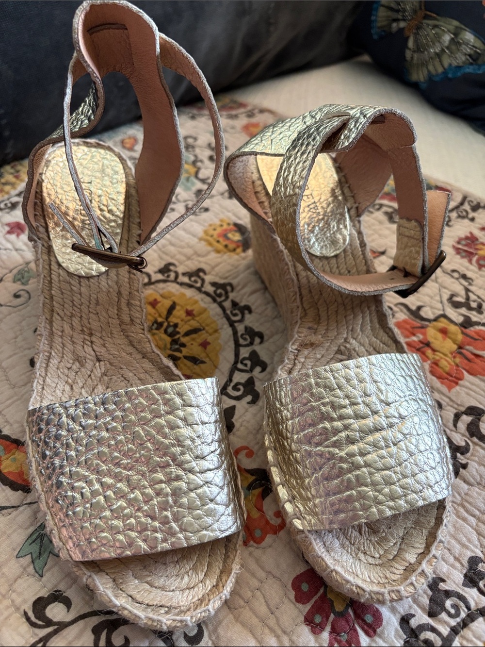 J. Crew Gold Metallic Pebbled Leather Espadrille Wedge Heel Sandals Size 10 - Picture 14 of 15